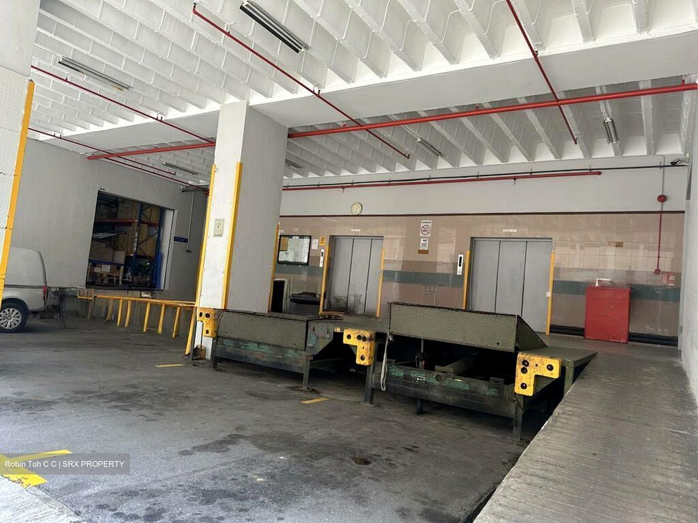 Guan Hua Warehouse Building (D13), Factory #498144511